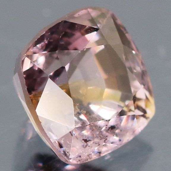 Dazzling 1.39ct untreated peachy violet Spinel