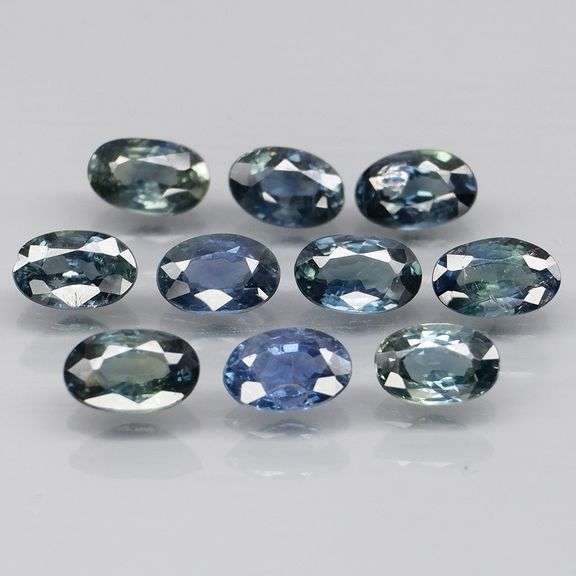 Glittering 3.04ct 10pc. Australian Sapphire set