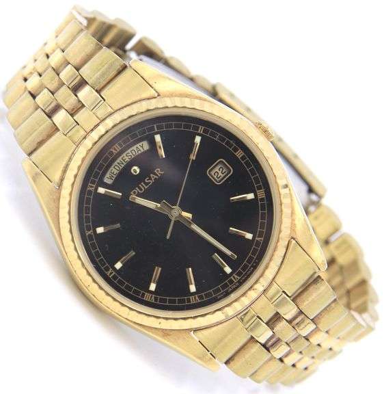 Pulsar Day Date Presidential Quartz 2 Tone Watch