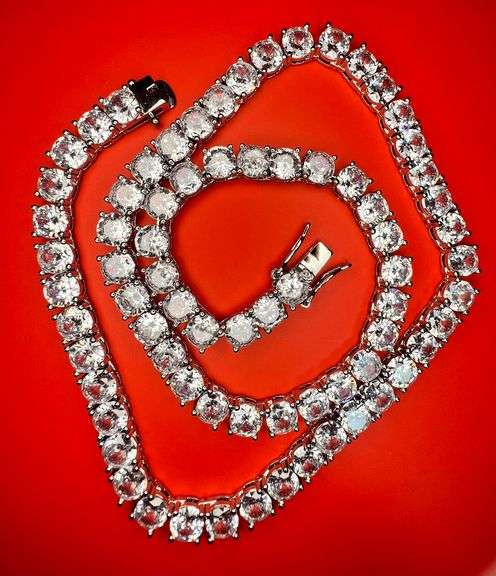 14 Kt White Gold Plate 74 Piece 103.5 Ct Simulated Diamond Necklace