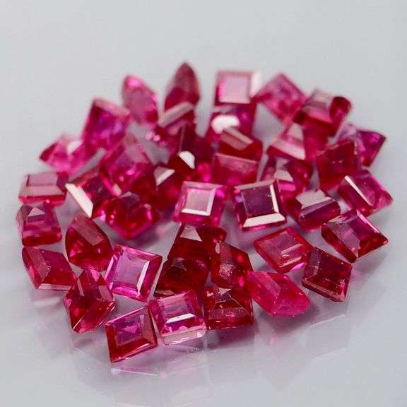 Outstanding 2.55ct 40 piece princess cut Ruby set