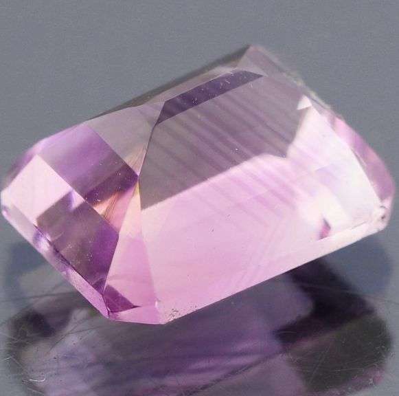 Violet lavender 3.16ct emerald cut Amethyst