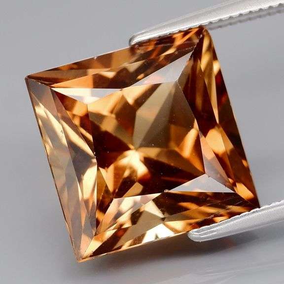 Captivating 8.82ct peach champagne Topaz
