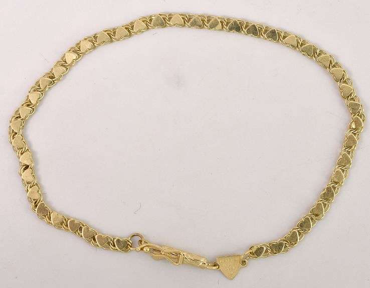 Captivating Beverly Hills 14K Yellow Gold Heart Motif Bracelet
