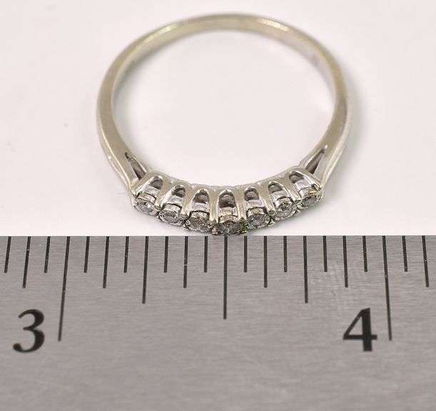 Wonderful White Gold Diamond Ring