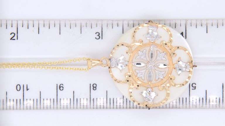 Beautiful Yellow Gold 2 Tone Mop Diamond Cut Pendant with Chain
