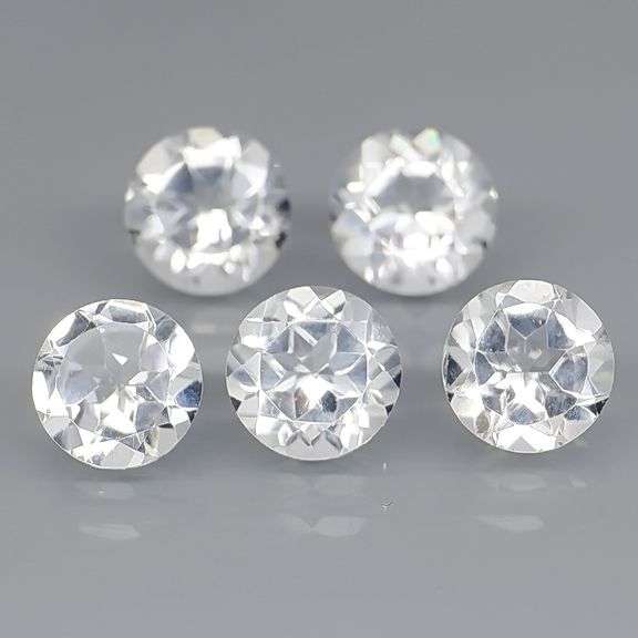 Glittering 4.95ct diamond white Topaz set