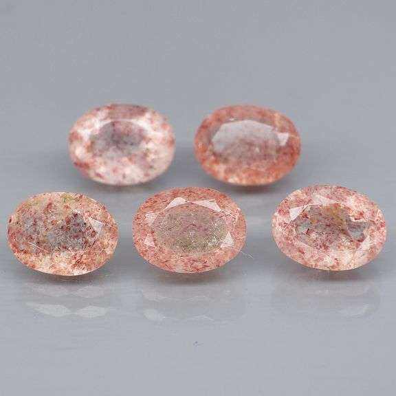Unique 6.29ct faceted Strawberry Quartz set