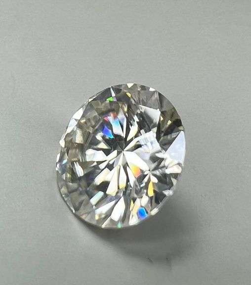 Sparkling 4.53 Ct VVs1 Fire Moissanite Solitaire