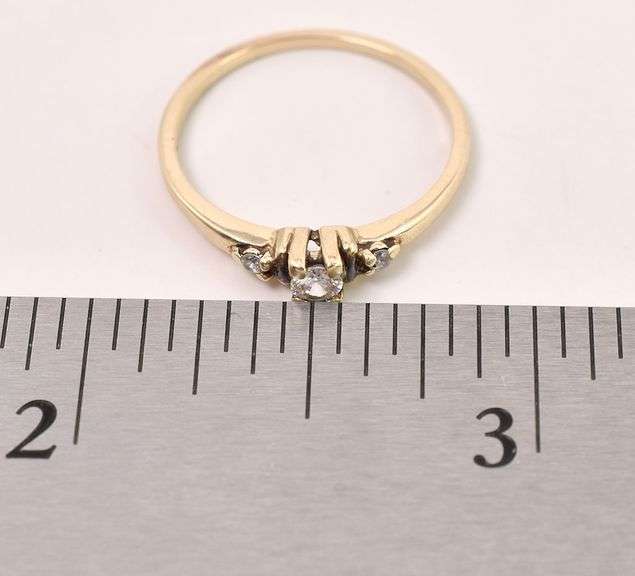 Adorable Yellow Gold Diamond Ring