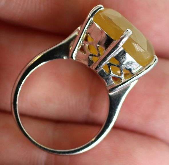 Glowing 36.28ct untreated Fire Opal ring