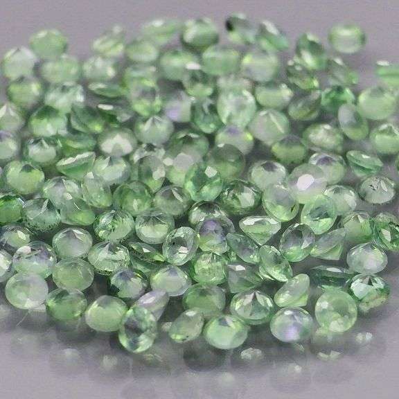 Outstanding 1.25ct light green Alexandrite set