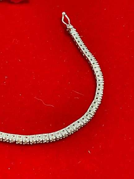 CERTIFIED BRAND NEW 18K WHITE GOLD AND DIAMOND BRACELET