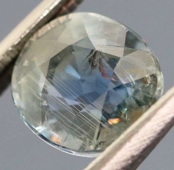 Bi-color 2.31ct Tanzanian Sapphire