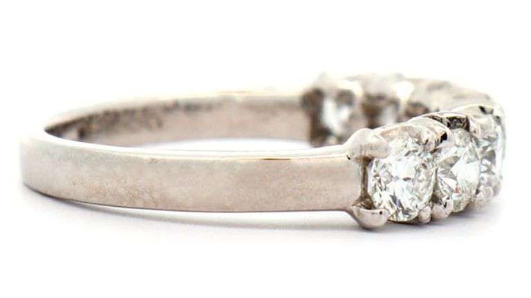 1.40ctw Round Diamond Seven Stone Wedding Band Ring in Platinum