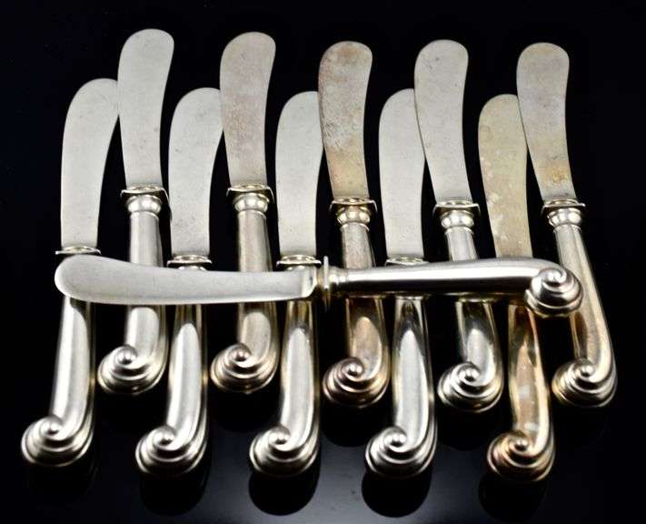 Outstanding Service for 12 Sterling Flatware in Worcester's Onslow Pattern