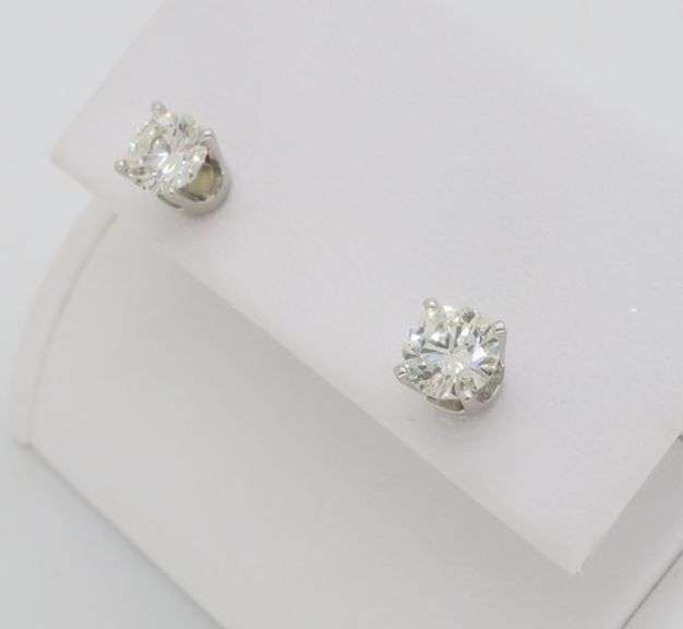 Classic Diamond Stud Earrings in 14k White Gold