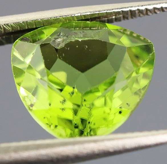 Trillion cut 2.43ct top Burma green untreated Peridot