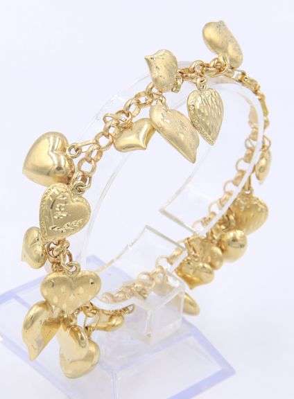 Attractive High Polished and Brushed Textured Heart Charm Bracelet