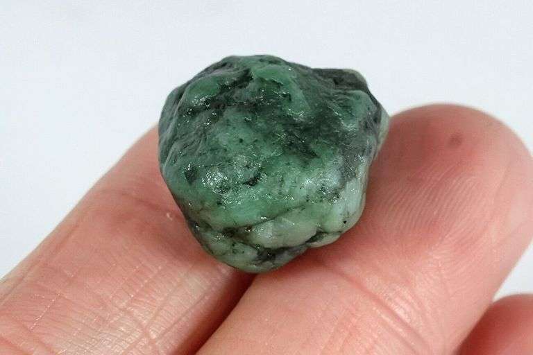 25.9ct raw Emerald with matrix