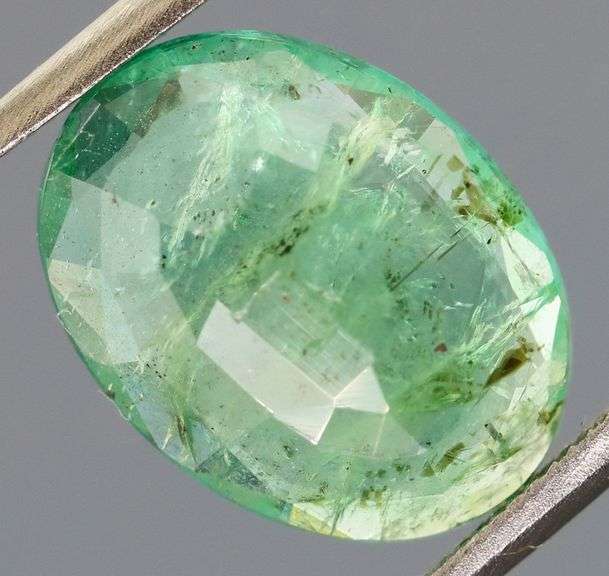 Tremendous 3.16ct unheated Zambian Emerald
