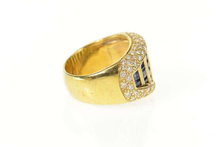 18K Yellow Gold 1.46 Ctw Graduated Princess Sapphire Diamond Ring