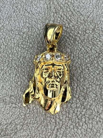 14 Kt Gold Plated Jesus Pendant With The Sparkling Crown