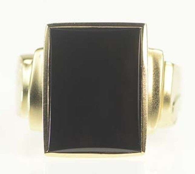 10K Yellow Gold Classic Squared Black Onyx Retro Statement Ring