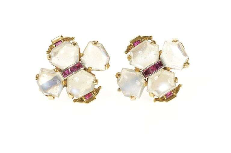 14K Yellow Gold 1930's Moonstone Ruby Clover Screw Back Earrings