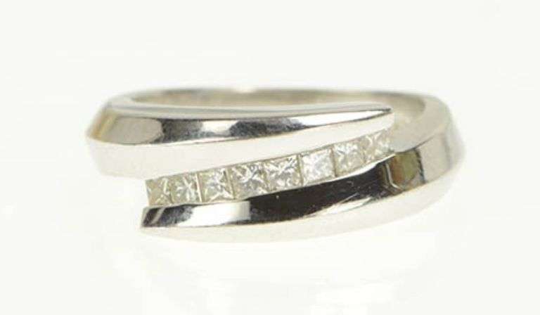14K White Gold 0.50 Ctw Princess Diamond Bypass Band Ring