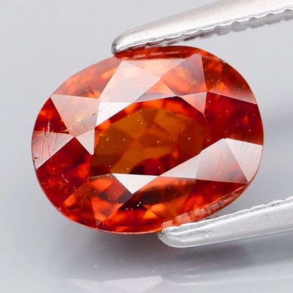 Top luster 2.25ct natural Imperial Zircon