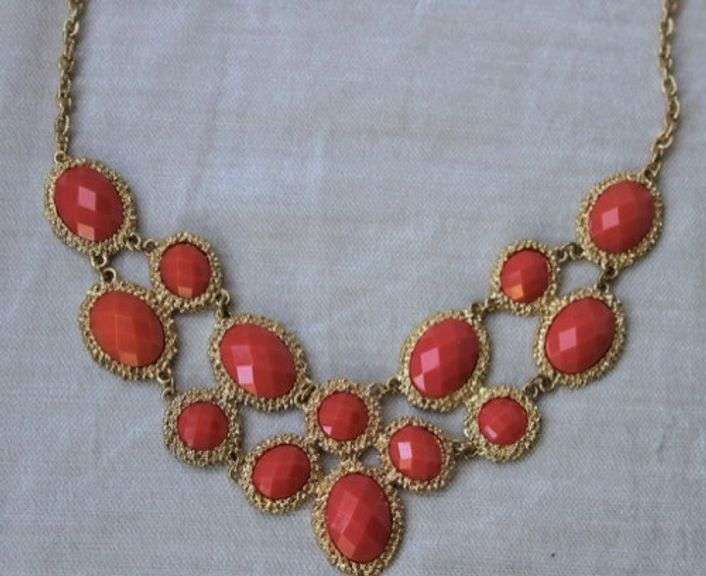 Set Of Fashion Jewelry Neck Lace