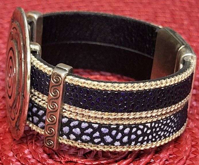 Vintage Style 47.8 Gram Aztec Wheel of the Moon Bangle Bracelet