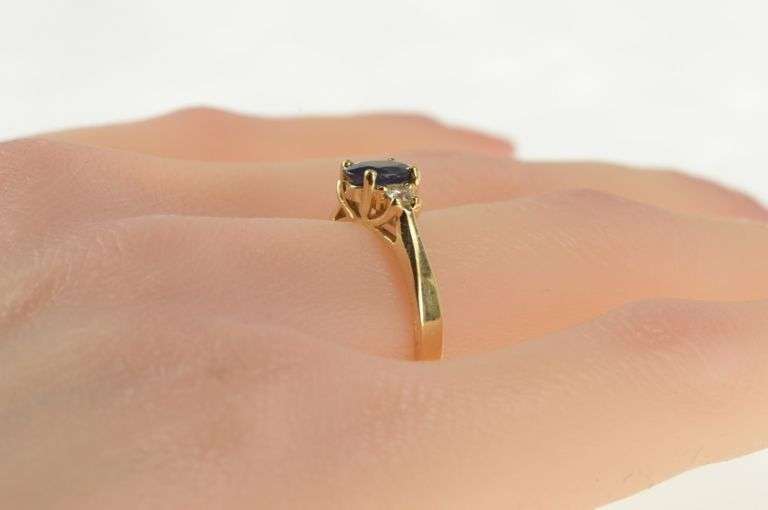 14K Yellow Gold 0.90 Ctw Natural Sapphire Diamond Engagement Ring