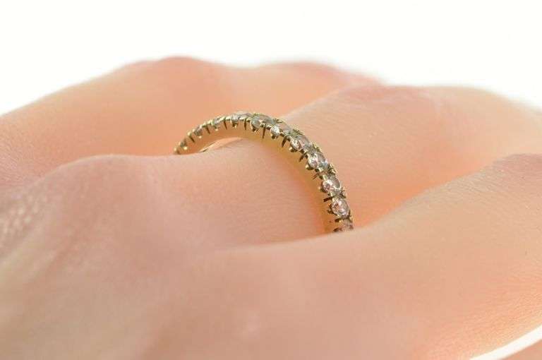 10K Yellow Gold Round Cubic Zirconia Wedding Band Classic Ring