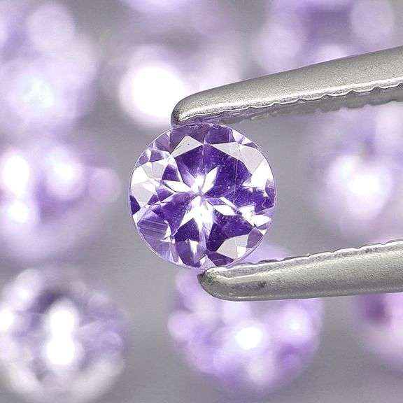Heavy flashing 3.05ct diamond cut Tanzanite set