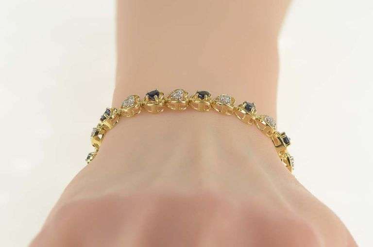 10K Yellow Gold 3.90 Ctw Heart Natural Sapphire Diamond Bracelet