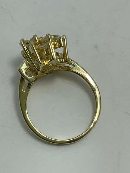 CERTIFIED BRAND NEW LADIES 14K YELLOW GOLD AND DIAMOND RING
