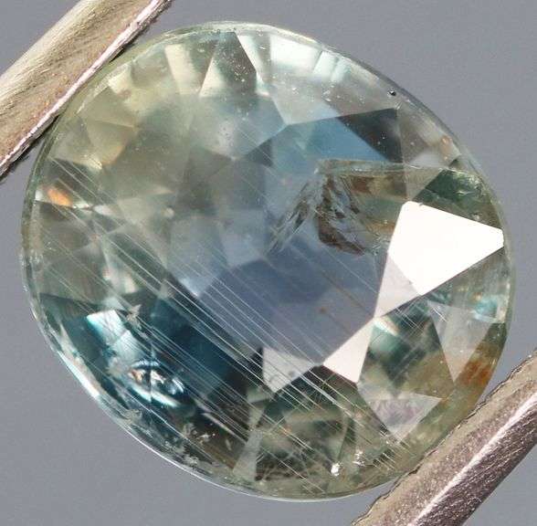 Bi-color 2.31ct Tanzanian Sapphire