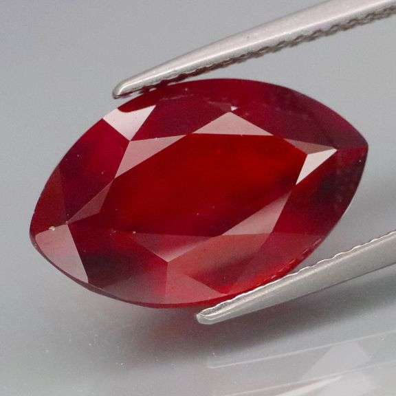 Fantastic richly colored 8.40ct Hessonite Garnet