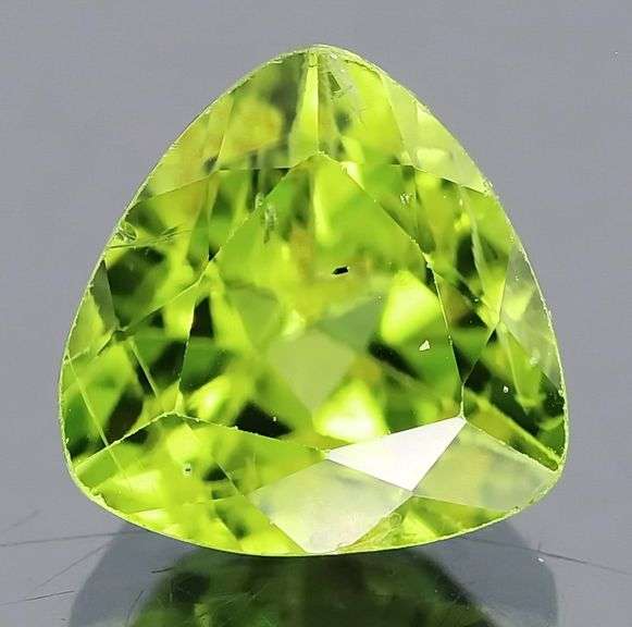 Glittering 3.31ct trillion cut Peridot
