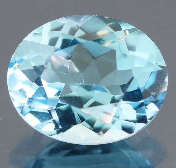 Super vibrant 4.82ct sky blue Topaz