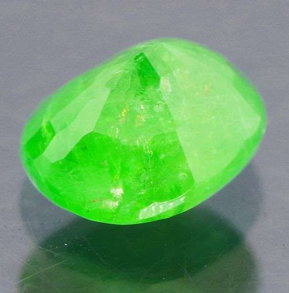 Gorgeous glowing 1.02ct Tsavorite Garnet