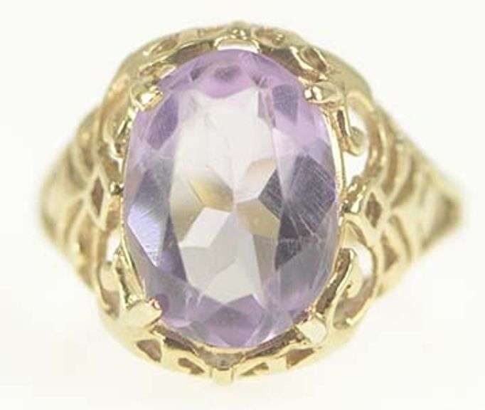 10K Yellow Gold Oval Amethyst Ornate Filigree Cocktail Ring