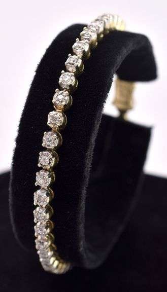 Gorgeous Yellow Gold Diamond Tennis Bracelet
