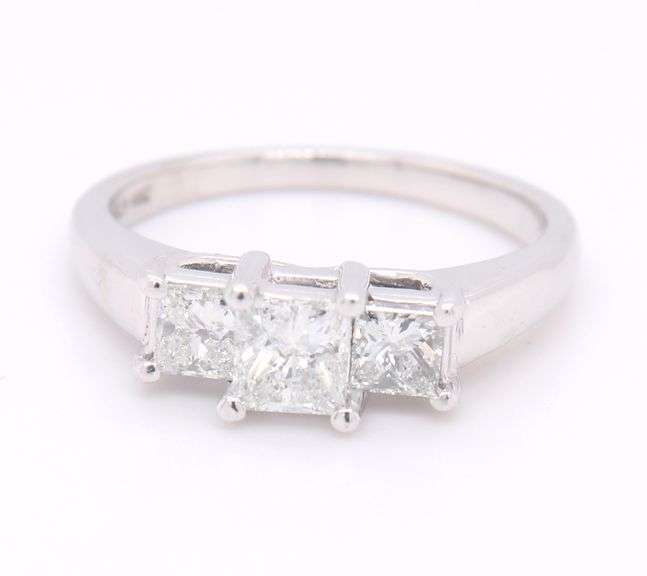 Optimal White Gold 1ctw Princess Cut Three Stone Ring