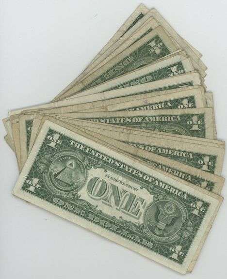 Scarce lot of 28 STAR $1 Silver Certificates: 7 1935 & 21 1957