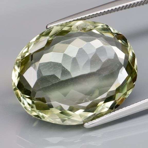 Substantial 13.14ct natural platinum green Amethyst