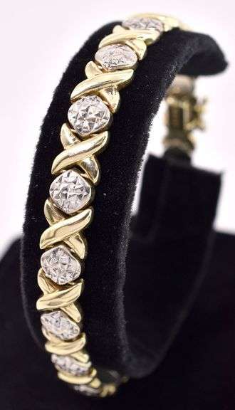 Beautiful Yellow Gold X and O Bracelet