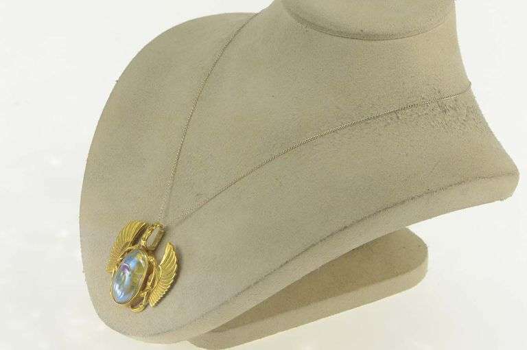 14K Yellow Gold Iridescent Glass Scarab Egyptian Life Symbol Pendant